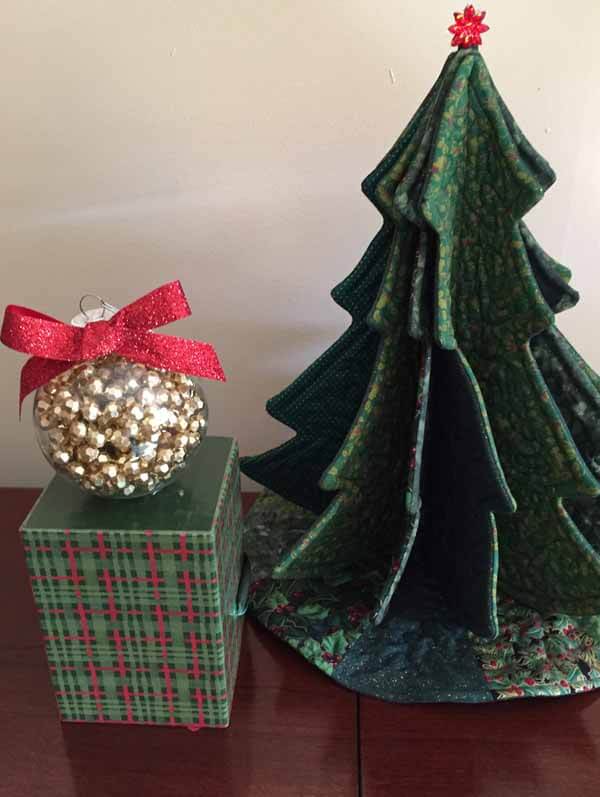 Bead Garland Christmas Ornament - On Box With Tree