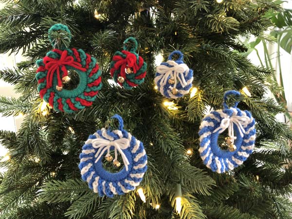 Free Crochet Wreath Ornament Pattern Needlepointers