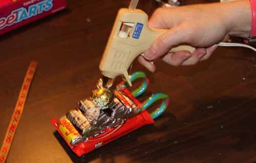 Learn how to make a candy sleigh. | Needlepointers.com