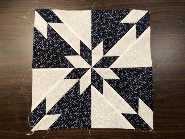 Make a Hunter's Star Quilt Block with Accuquilt Go! | Needlepointers.com