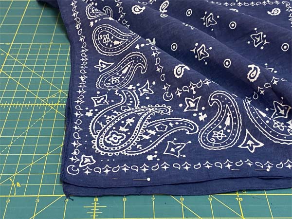 How To Make A Drawstring Bag With Bandanas 