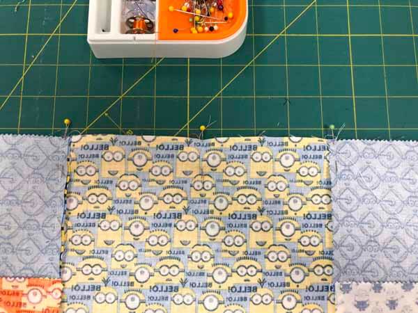 Charm Pack Quilt Pattern - Pin Rows