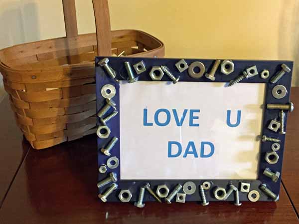 Father's Day Craft - Nuts and Bolts Picture Frame