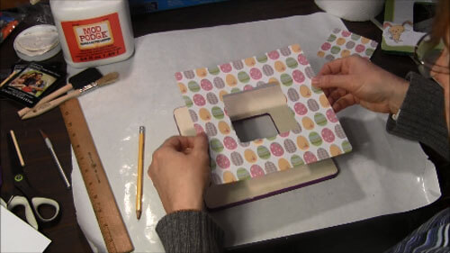 Easter Decoupage Frame - Place Paper