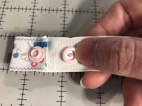 Face Mask Strap Lanyard Tutorial - Place Snap Female Side