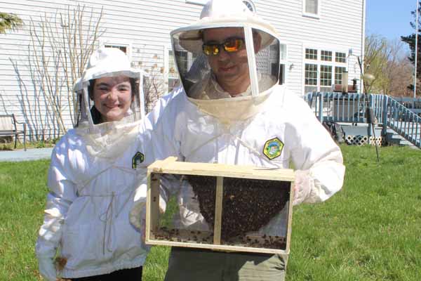 Installing Bee Package - Beekeepers with Package