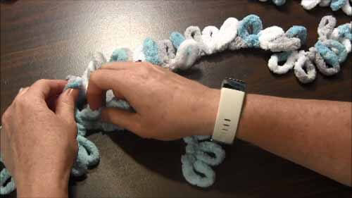 Loop Yarn Loopy Stitch Tutorial - two loops