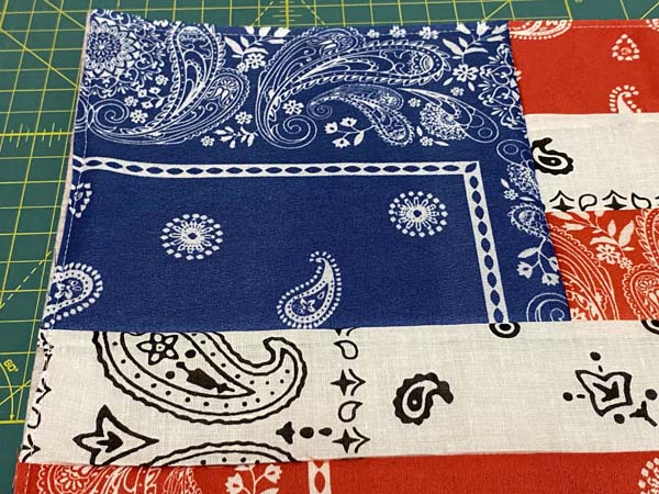 How to Sew a Patriotic Placemat with Bandanas | Needlepointers.com