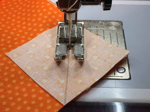 Pumpkin Mug Rug Tutorial - Sew on Line