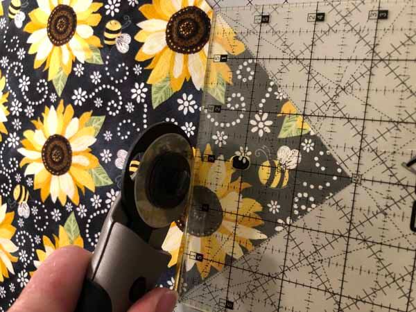 Quick Placemat Tutorial - Cut Corner