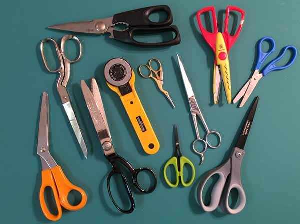 https://www.needlepointers.com/articleimages/Scissors-Guide-Scissors.jpg