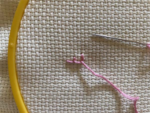 Long and Short Stitch Embroidery (Blanket Stitch) | Needlepointers.com