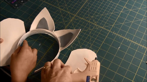 Undertale Temmie Costume Tutorial - Glue Large Ears