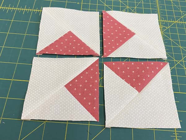 Windy Pinwheel Quilt Block Pattern | Needlepointers.com