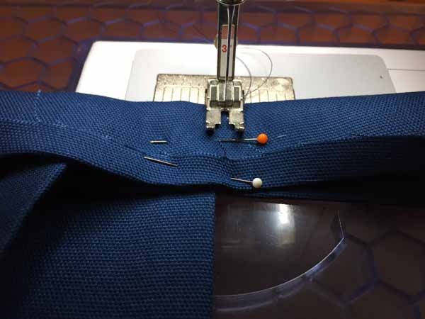 Garden Apron Tutorial - Stitch Waistband