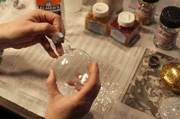 Glitter Ornament Tutorial - Remove Cap