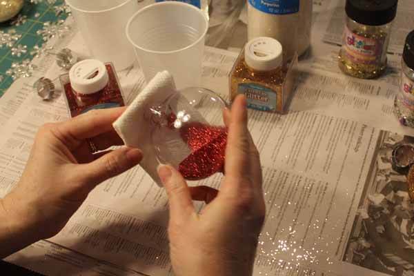 Glitter Ornament Tutorial - Swirl Glitter