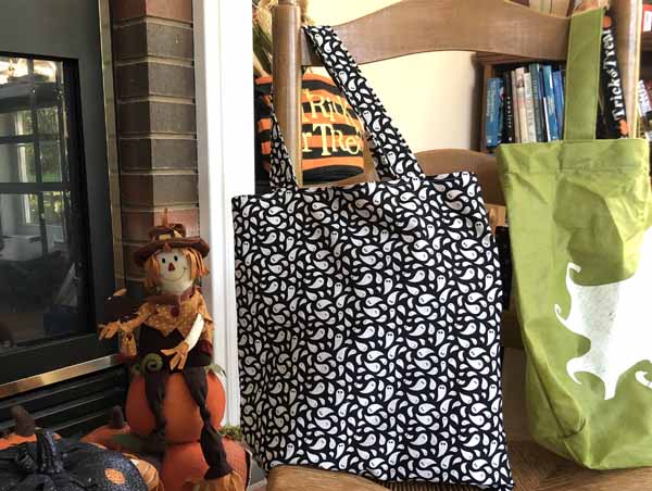 Trick-or-Treat Tote Bag Tutorial - Finished with Black Ghosts outside